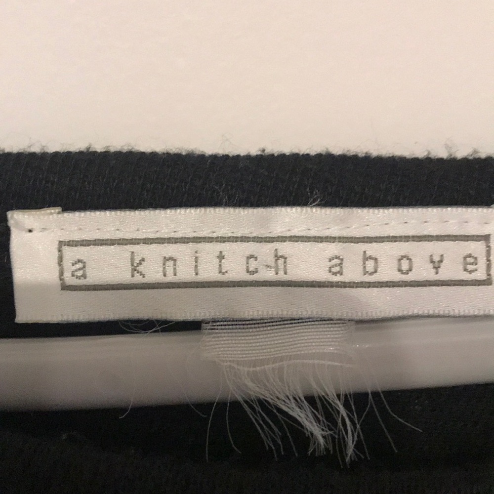 Sweater - Picture 3 of 4